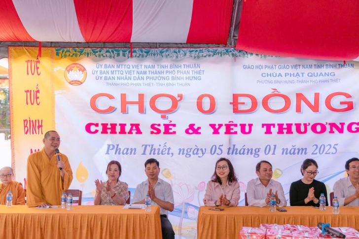 Phan Thiết: Ban Pháp Chế, Chùa Phật Quang tổ chức phiên chợ 0 đồng "Xuân Yêu Thương" Mừng Xuân Ất Tỵ