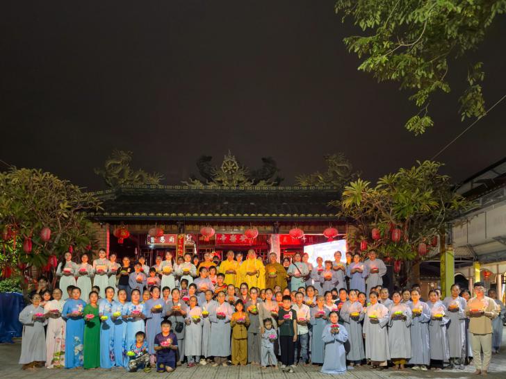Đêm Hoa Đăng Mùa Vu Lan "Điều Con Muốn Nói" Tại Chùa An Lạc, Phường Hàm Thắng, Tỉnh Lâm Đồng